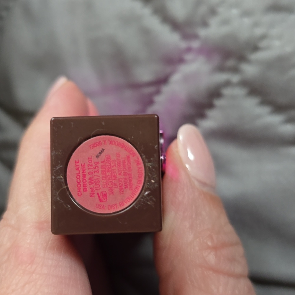 I Heart Revolution Beauty Chocolate Lipstick in "Chocolate Brownie" - Picture 2 of 4